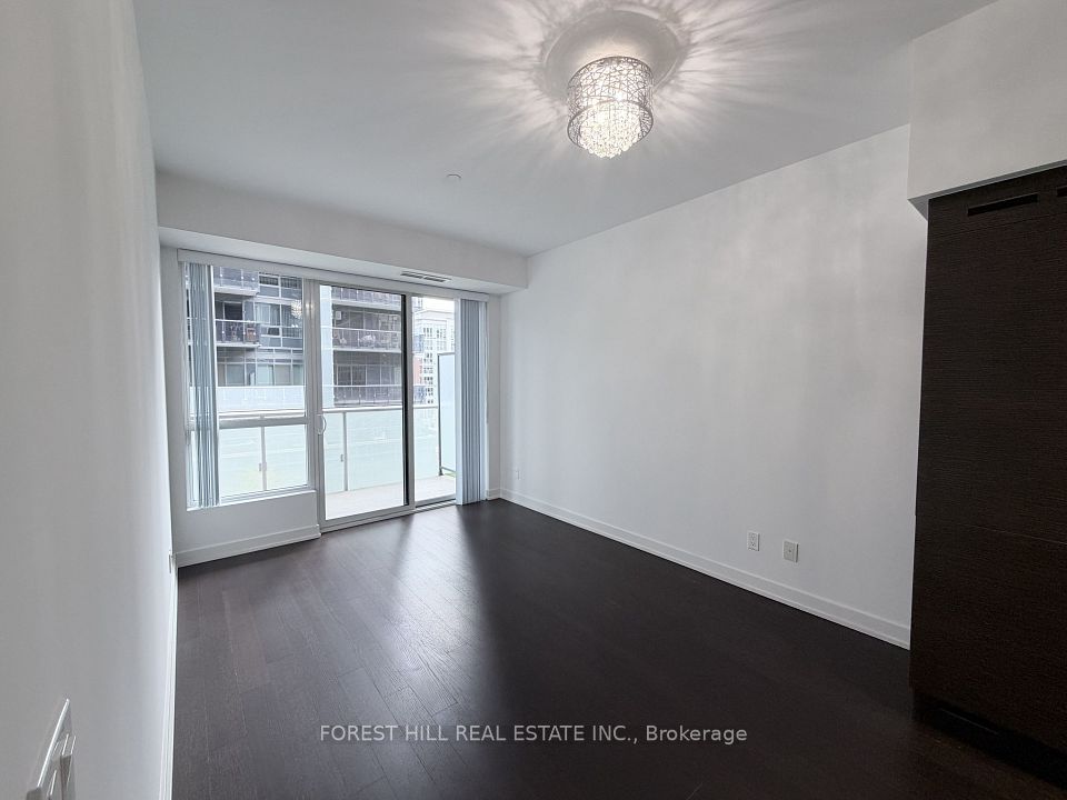 1030 King Street W 440, Toronto, ON M6K 0B4 6
