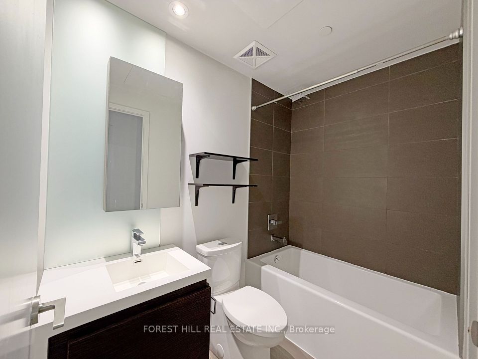 1030 King Street W 440, Toronto, ON M6K 0B4 15