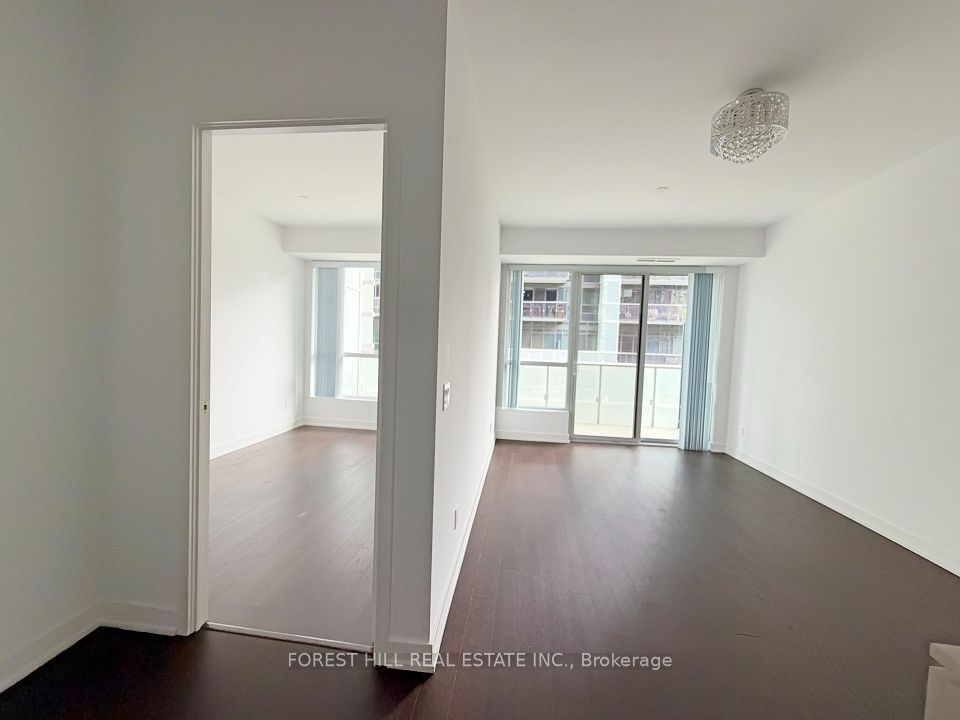 1030 King Street W 440, Toronto, ON M6K 0B4 11
