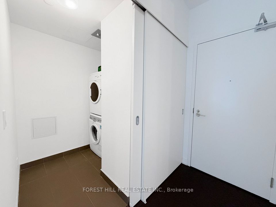 1030 King Street W 440, Toronto, ON M6K 0B4 17