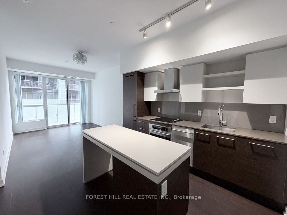 1030 King Street W 440, Toronto, ON M6K 0B4 3
