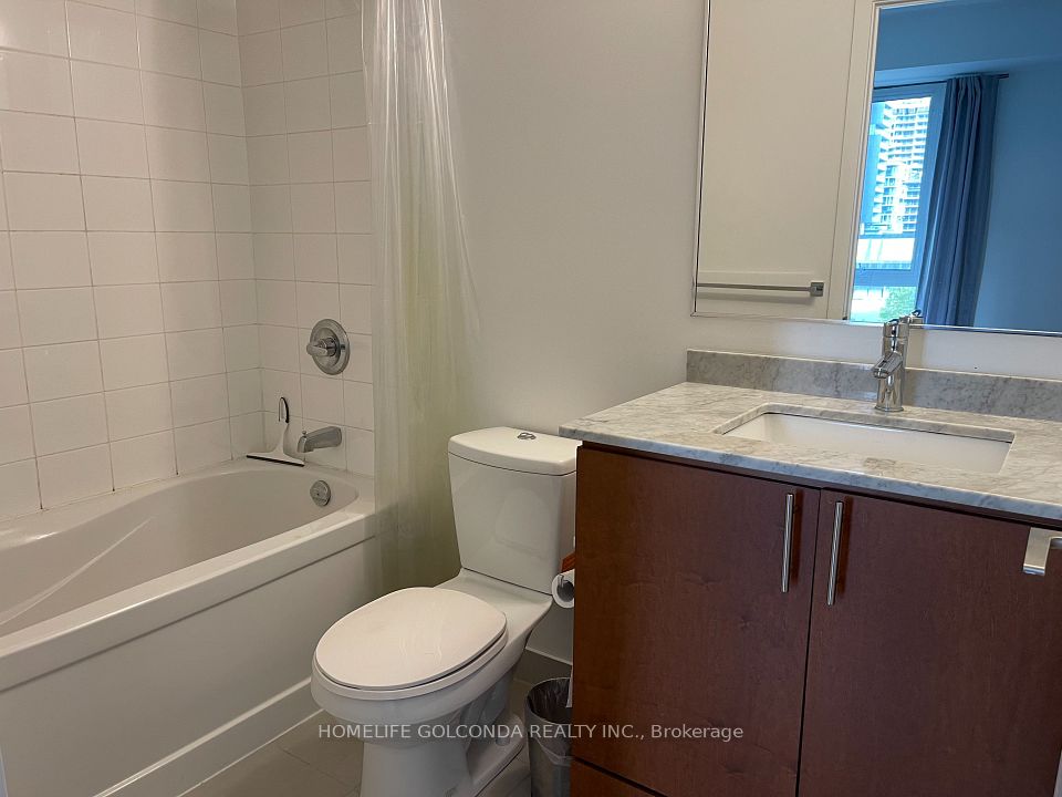 260 Sackville Street 406, Toronto, ON M5A 0B3 7