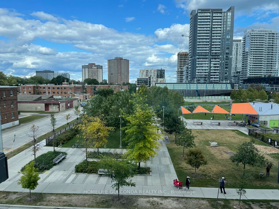 260 Sackville Street 406, Toronto, ON M5A 0B3 6