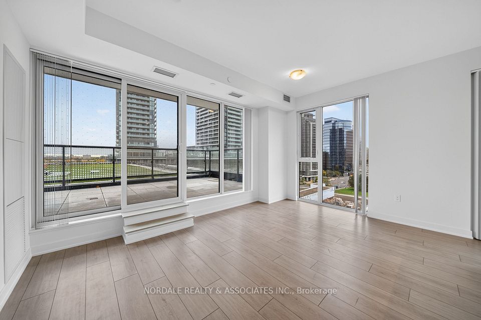 5858 Yonge Street 821, Toronto, ON M2N 0C6 16