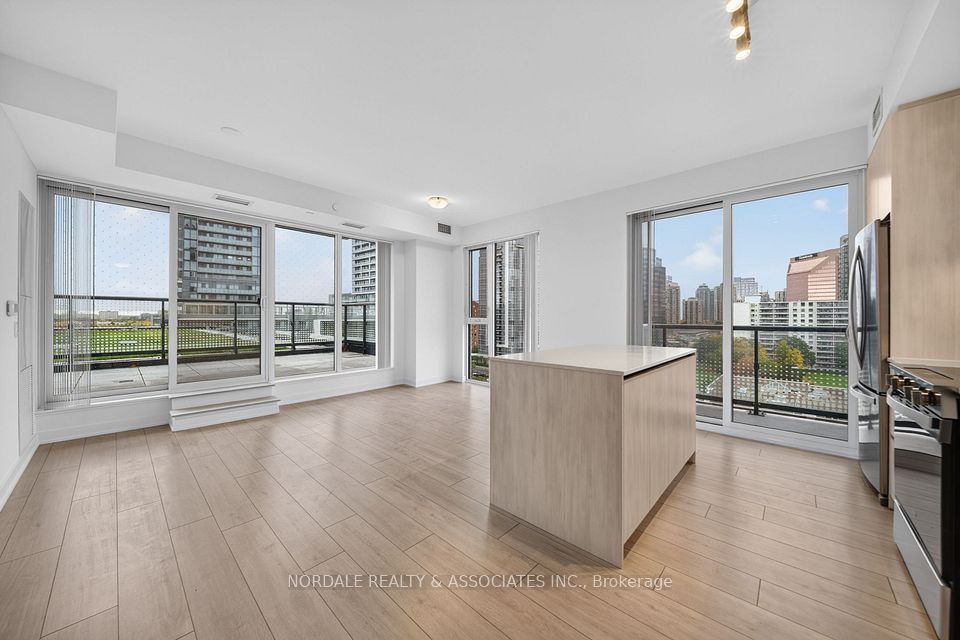 5858 Yonge Street 821, Toronto, ON M2N 0C6 8