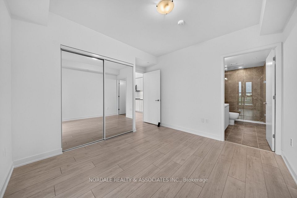 5858 Yonge Street 821, Toronto, ON M2N 0C6 20