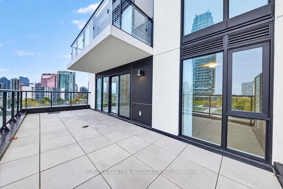 5858 Yonge Street 821, Toronto, ON M2N 0C6 25