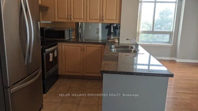 18 Kenaston Gardens 318, Toronto, ON M2K 1G8 4