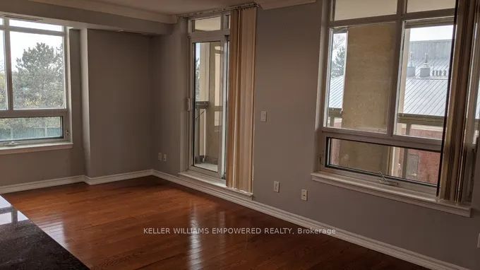 18 Kenaston Gardens 318, Toronto, ON M2K 1G8 5
