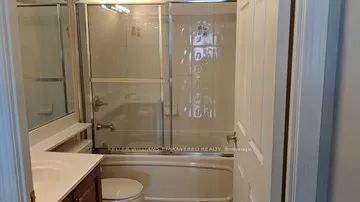 18 Kenaston Gardens 318, Toronto, ON M2K 1G8 6