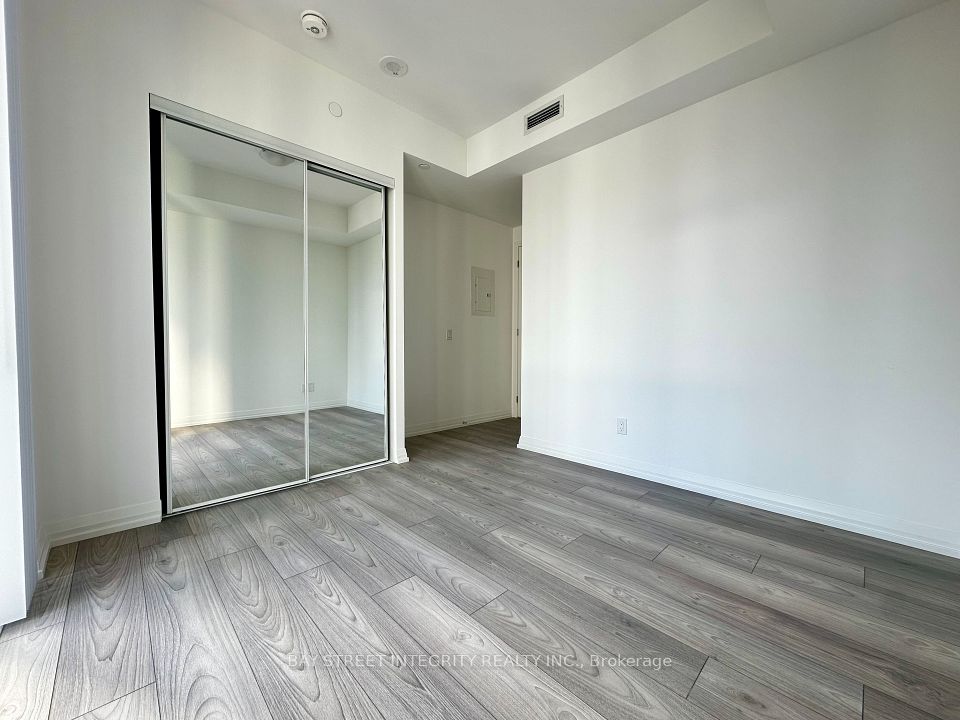 400 King Street W 3108, Toronto, ON M5V 0X8 23