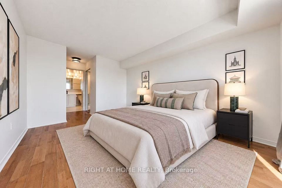 28 Pemberton Avenue 706, Toronto, ON M2M 4L1 14