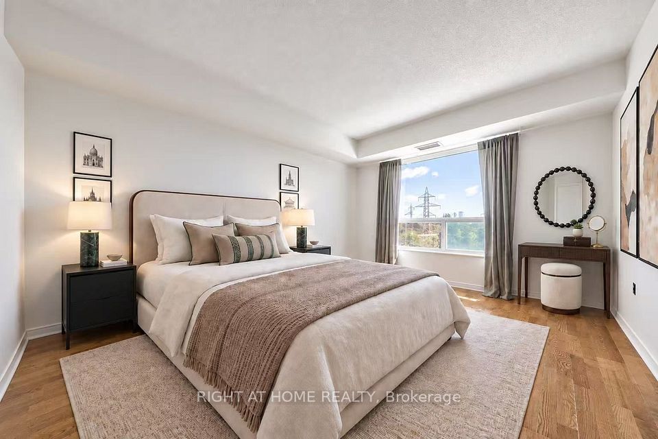 28 Pemberton Avenue 706, Toronto, ON M2M 4L1 13