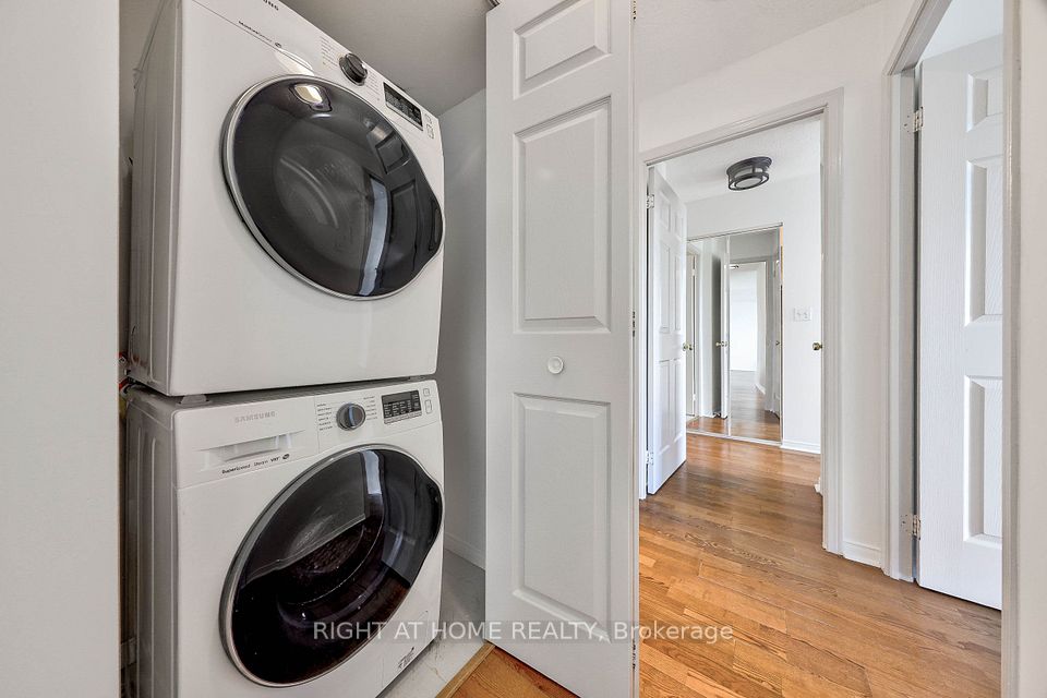 28 Pemberton Avenue 706, Toronto, ON M2M 4L1 23