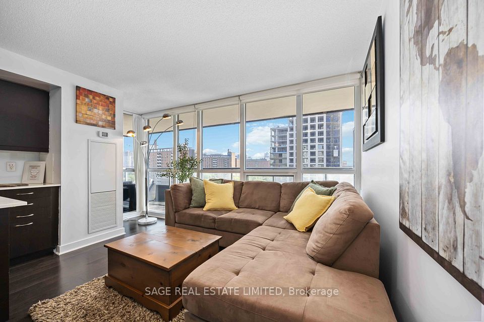 320 Richmond Street E 1115, Toronto, ON M5A 2R3 4