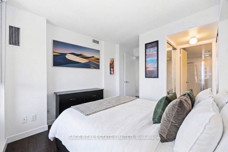 320 Richmond Street E 1115, Toronto, ON M5A 2R3 16