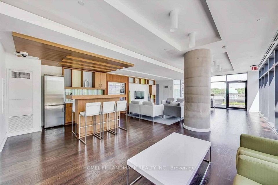 225 Sackville Street 1901, Toronto, ON M5A 3H1 22