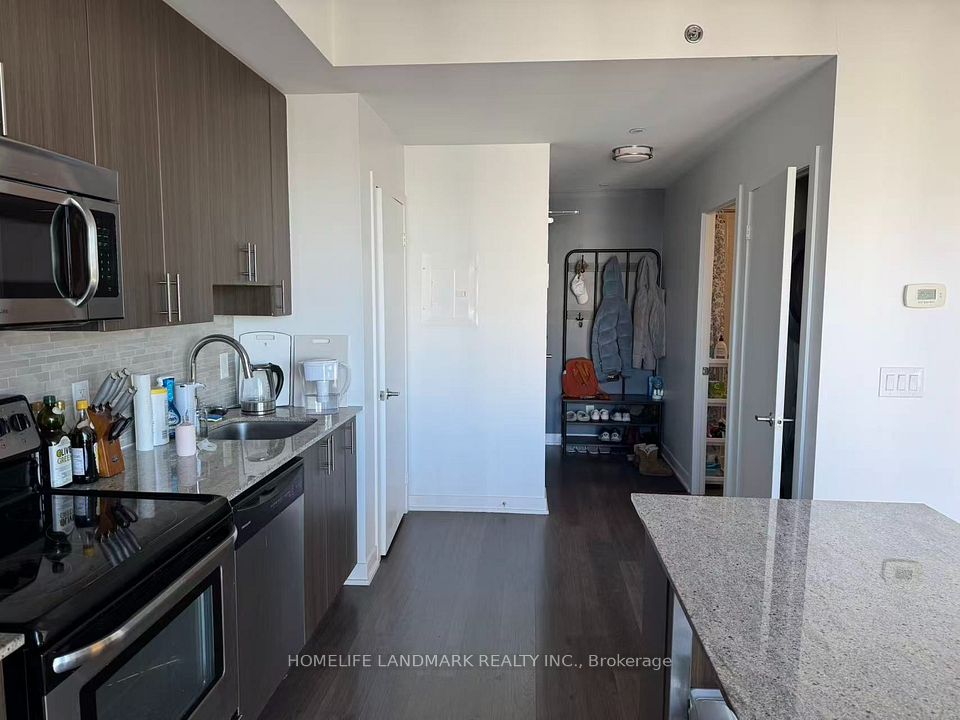 225 Sackville Street 1901, Toronto, ON M5A 3H1 5
