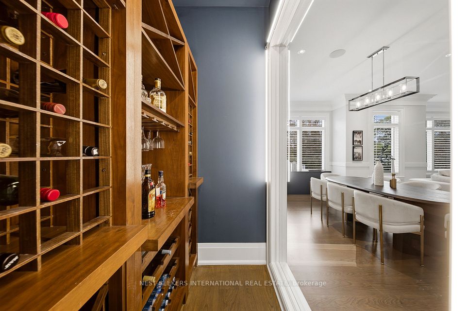 111 Codsell Avenue, Toronto, ON M3H 3W2 16