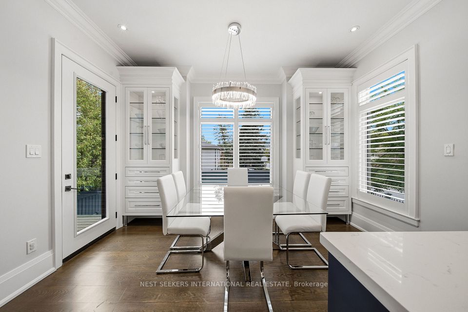 111 Codsell Avenue, Toronto, ON M3H 3W2 25