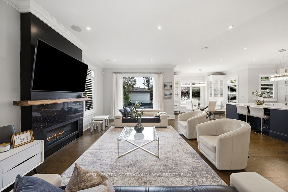111 Codsell Avenue, Toronto, ON M3H 3W2 19