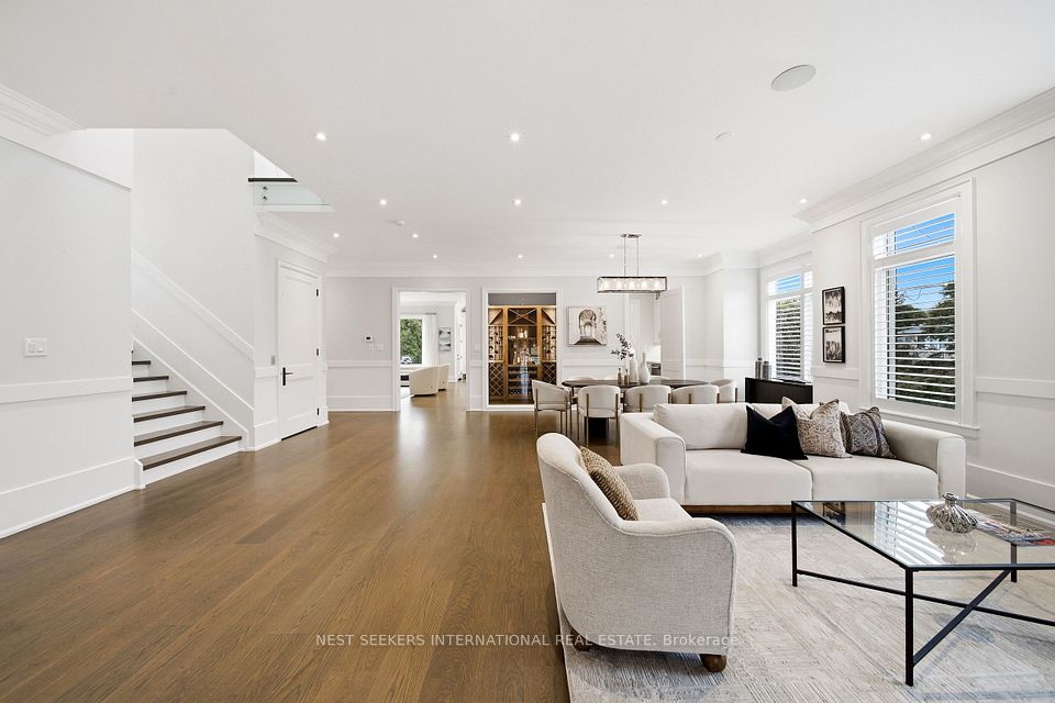 111 Codsell Avenue, Toronto, ON M3H 3W2 9