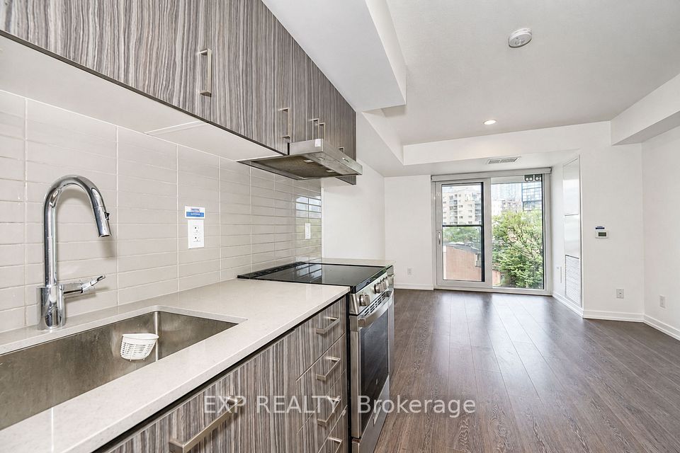 219 Dundas Street E 610, Toronto, ON M5A 0V1 5