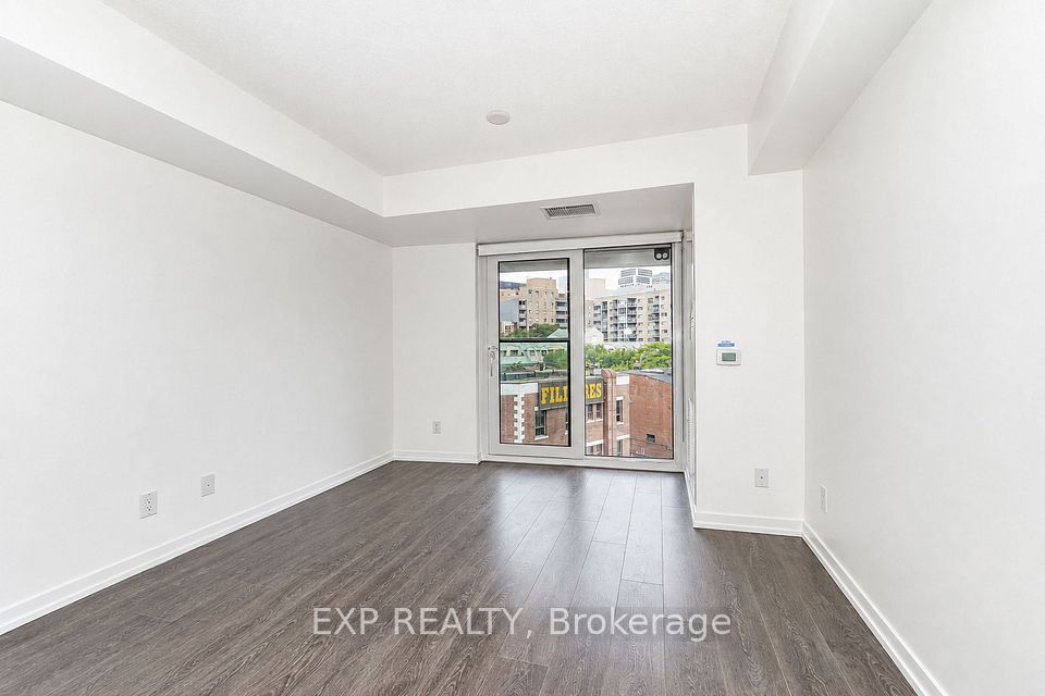219 Dundas Street E 610, Toronto, ON M5A 0V1 7
