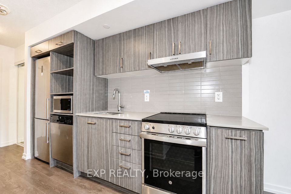 219 Dundas Street E 610, Toronto, ON M5A 0V1 12