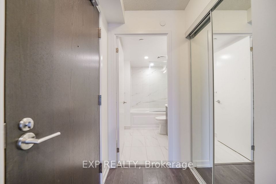 219 Dundas Street E 610, Toronto, ON M5A 0V1 9