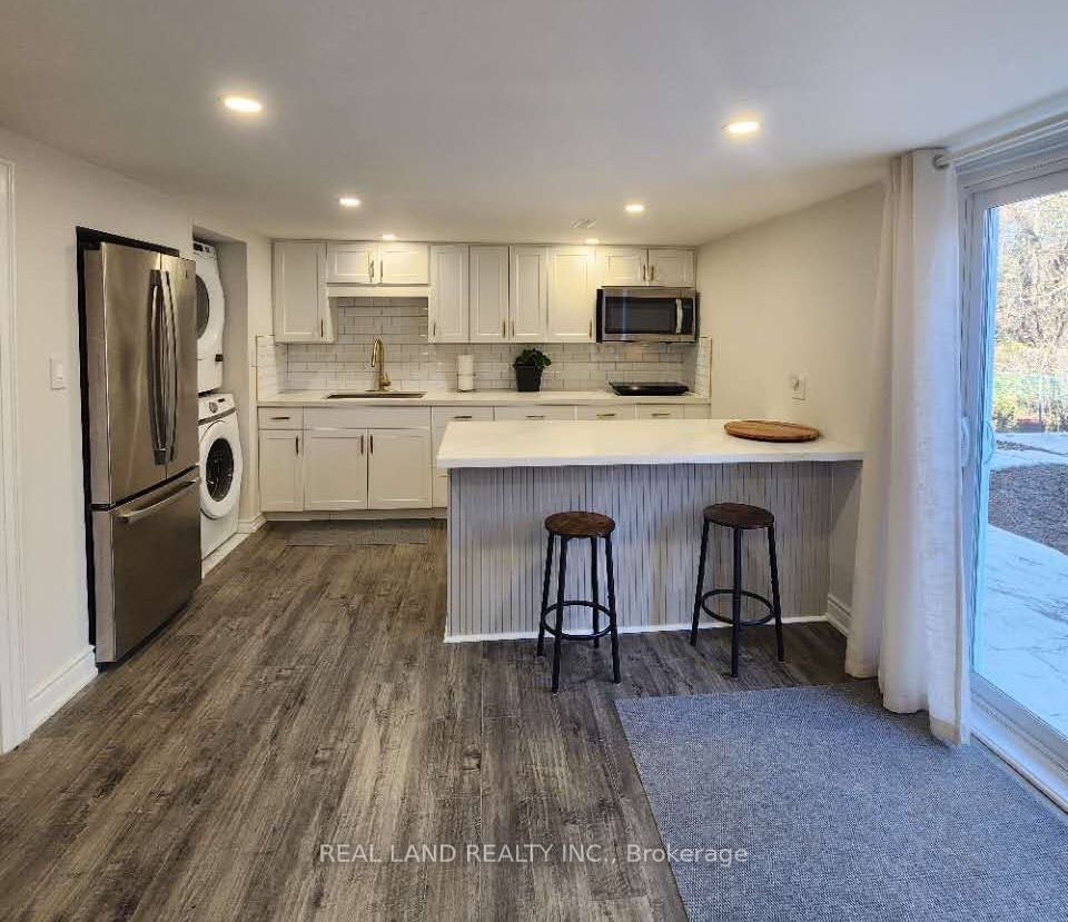 65 Glentworth Road Basement, Toronto, ON M2J 2E7 6