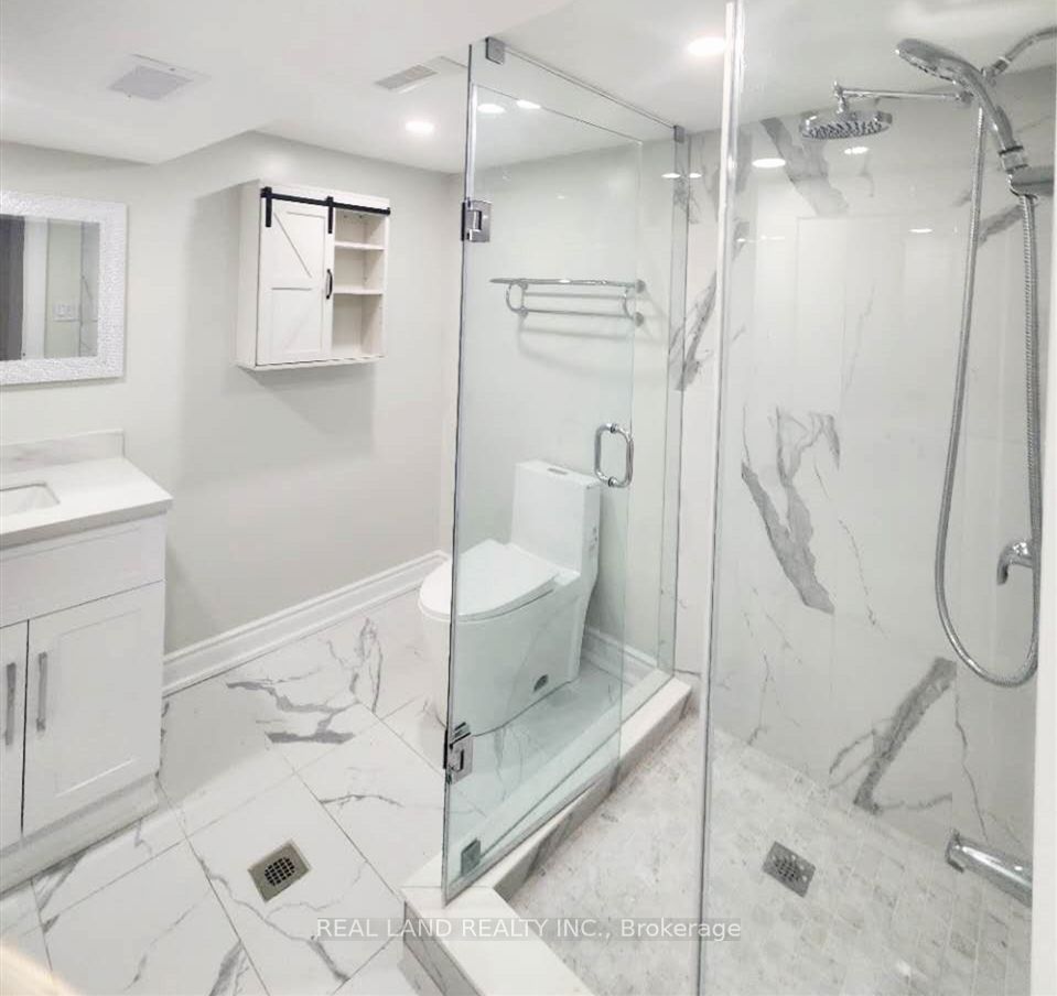65 Glentworth Road Basement, Toronto, ON M2J 2E7 9