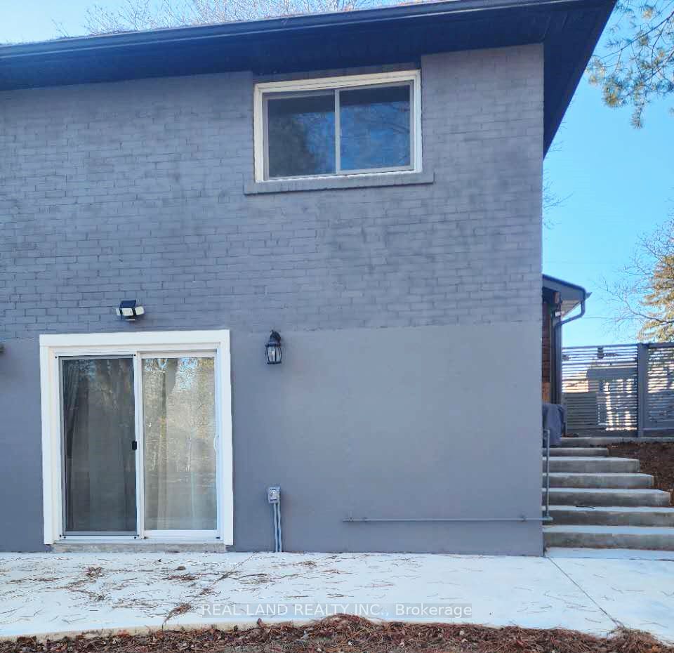 65 Glentworth Road Basement, Toronto, ON M2J 2E7 12