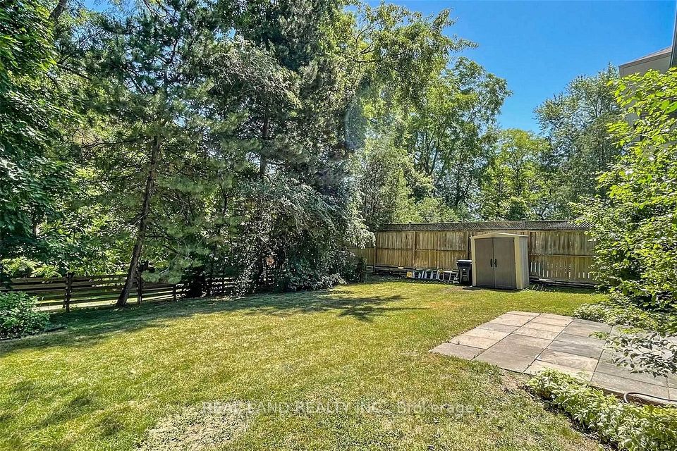 65 Glentworth Road Basement, Toronto, ON M2J 2E7 14