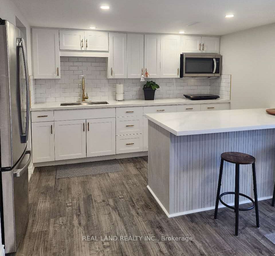 65 Glentworth Road Basement, Toronto, ON M2J 2E7 3