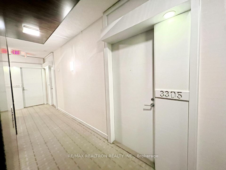38 Grenville Street 3305, Toronto, ON M4Y 1A5 4