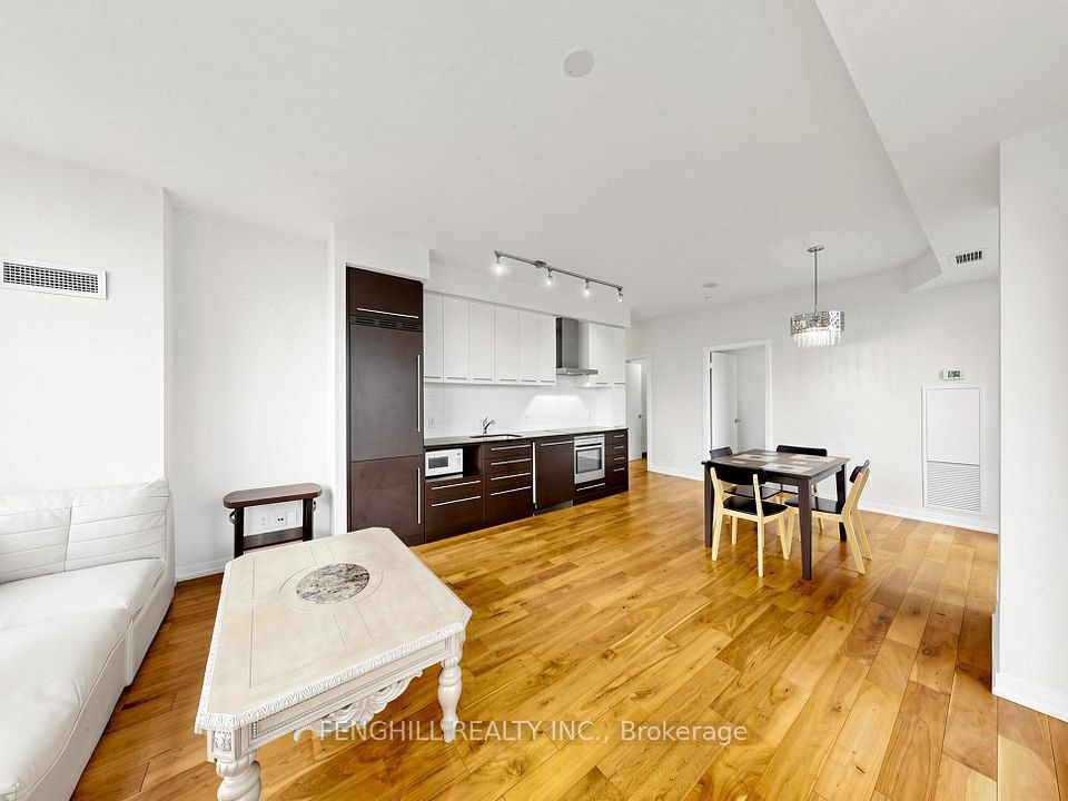770 Bay Street 2001, Toronto, ON M5G 0N6 11