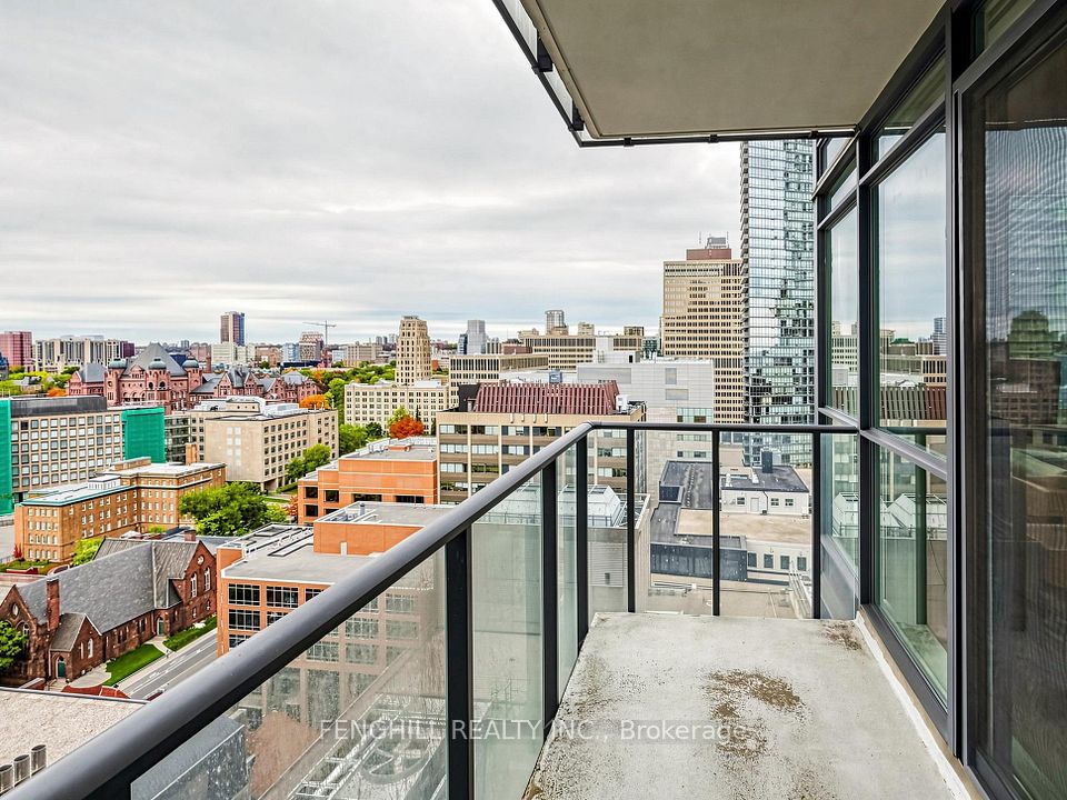 770 Bay Street 2001, Toronto, ON M5G 0N6 25