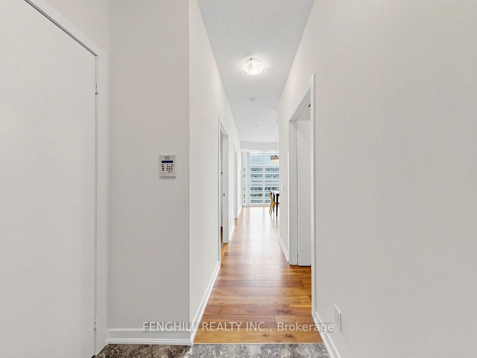 770 Bay Street 2001, Toronto, ON M5G 0N6 22