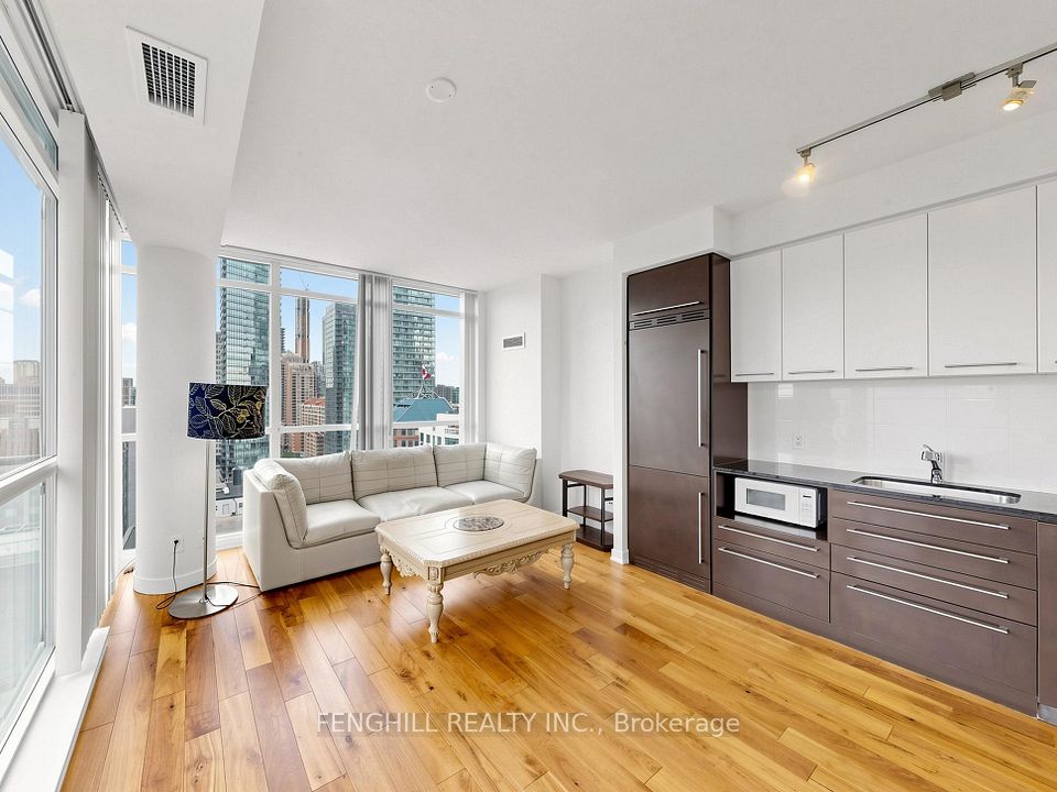 770 Bay Street 2001, Toronto, ON M5G 0N6 8