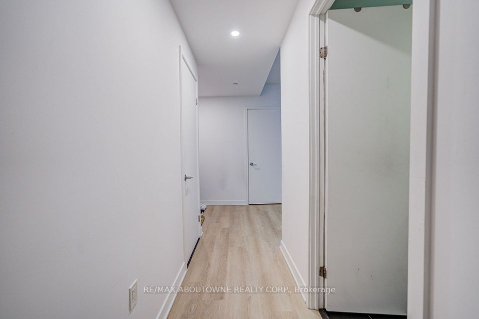 125 Blue Jays Way 4909, Toronto, ON M5V 0N5 11