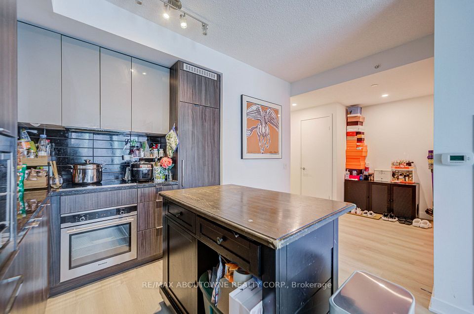 125 Blue Jays Way 4909, Toronto, ON M5V 0N5 20