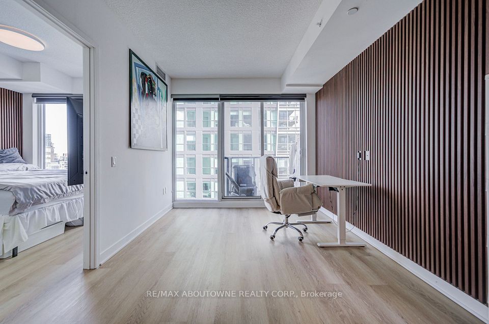 125 Blue Jays Way 4909, Toronto, ON M5V 0N5 21