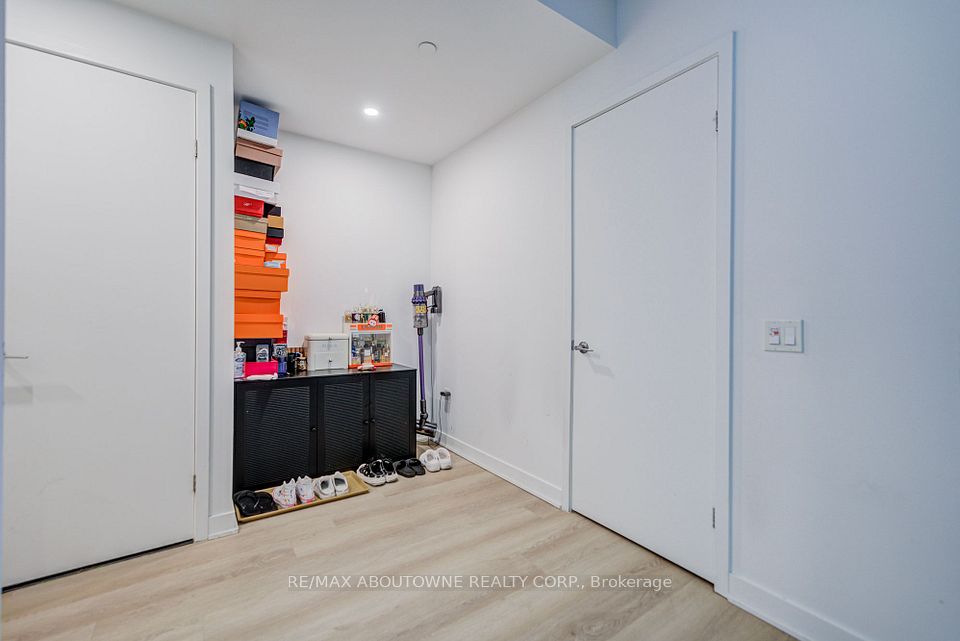 125 Blue Jays Way 4909, Toronto, ON M5V 0N5 13