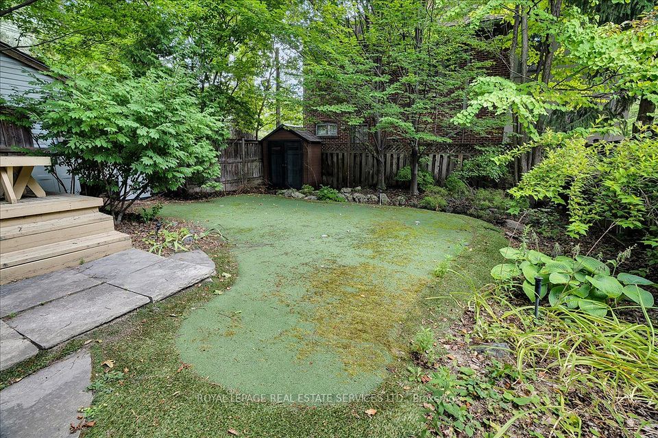 97 Bocastle Avenue, Toronto, ON M4N 2S5 23