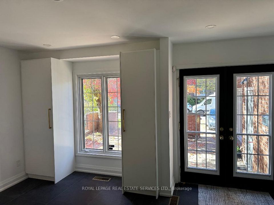 97 Bocastle Avenue, Toronto, ON M4N 2S5 6