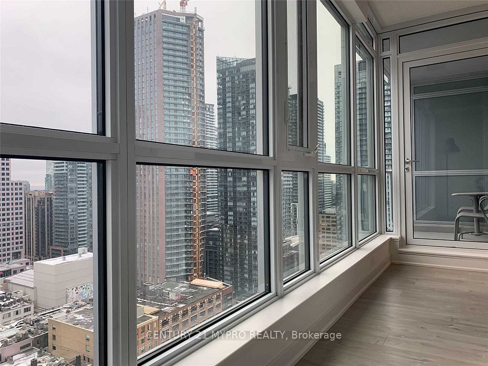 30 Nelson Street 2306, Toronto, ON M5V 0H5 21