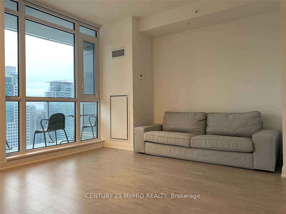 30 Nelson Street 2306, Toronto, ON M5V 0H5 12