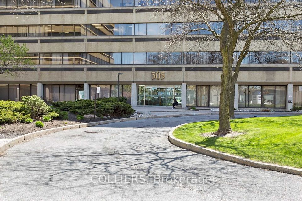 505 Consumers Road 206, Toronto, ON M2J 4V8