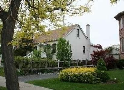 12 centre Avenue, Toronto, ON M2M 2L3 at 12 centre Avenue, Toronto, ON M2M 2L3, Toronto C14, ON, M2M 2L3